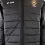 Warum individuelle Kapuzenpullis und Winterstulpen so gut für Ihr Team sind