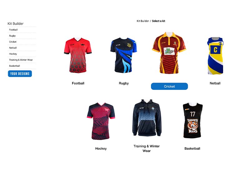 Eine Auswahl an maßgeschneiderten Sporttrikots für Fußball, Rugby, Cricket, Netball, Hockey, Trainings- und Winterkleidung und Basketball, die in zwei Reihen mit Etiketten unter jedem Trikot angezeigt werden. Ein Seitenmenü listet die gleichen Sportarten auf.