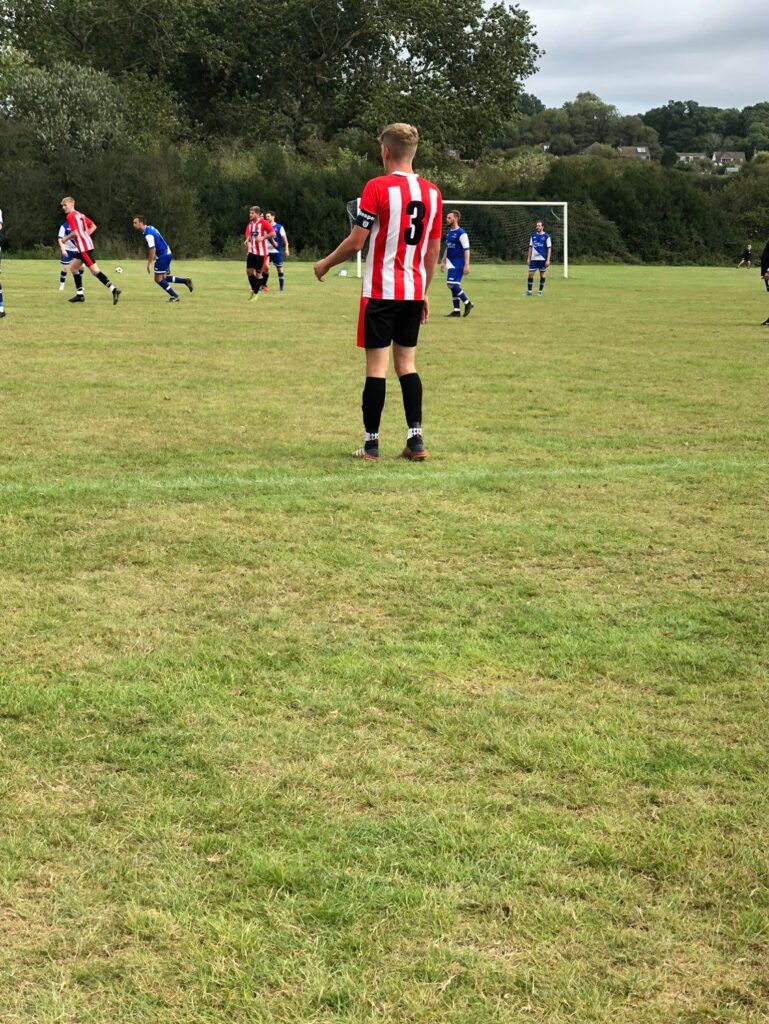 MyClub ofrece un servicio fantástico, proporcionando equipos a medida a precios muy competitivos.