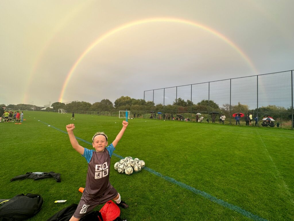 Estamos encantados con las equipaciones de entrenamiento y de partido de mi club. Tienen buen aspecto y son muy resistentes, lo que es muy valioso para nuestro programa.