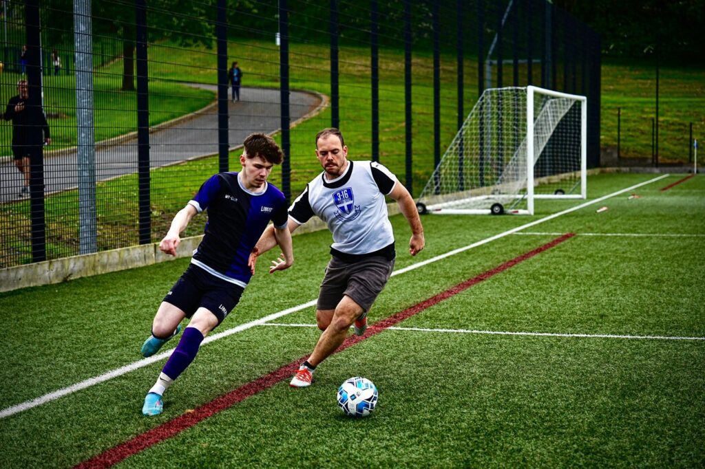 Gran experiencia con mi club. Diseño sencillo para personalizar las equipaciones que queríamos.