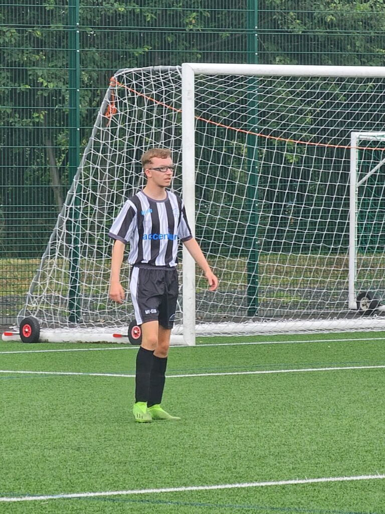 Una experiencia fenomenal y los kits estaban hechos a la perfección. Muchas gracias por crearlos a tiempo y en condiciones fantásticas.