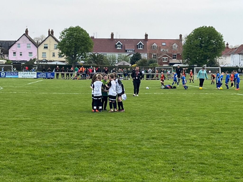 Buena empresa y fácil trato. Recientemente he pedido nuevas chaquetas para el equipo