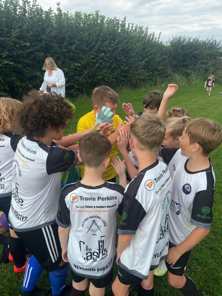 Buena empresa y fácil trato. Recientemente he pedido nuevas chaquetas para el equipo