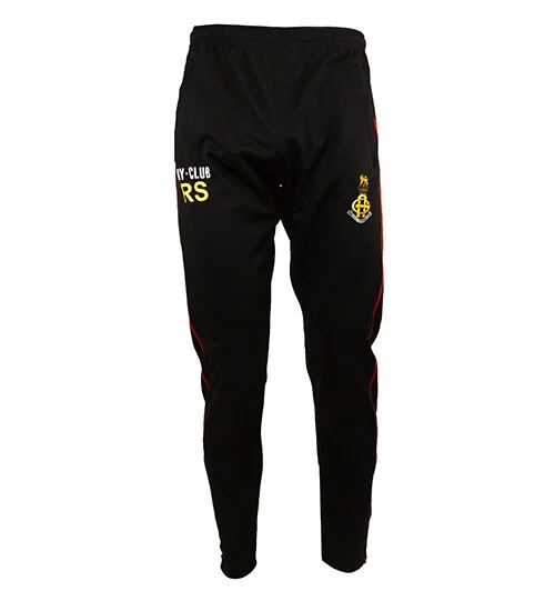 Pantalon de survêtement noir avec texte jaune "MY CLUB RS" et emblème brodé sur le côté gauche. Des bandes rouges descendent sur les côtés.